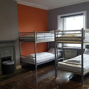  Hostel Albatross